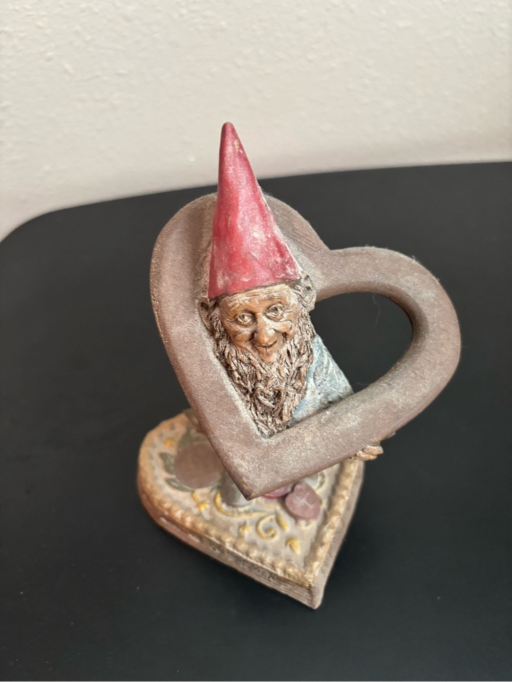 Tom Clark Whimsical Valentine Heart Gnome Sculpture numbered collection